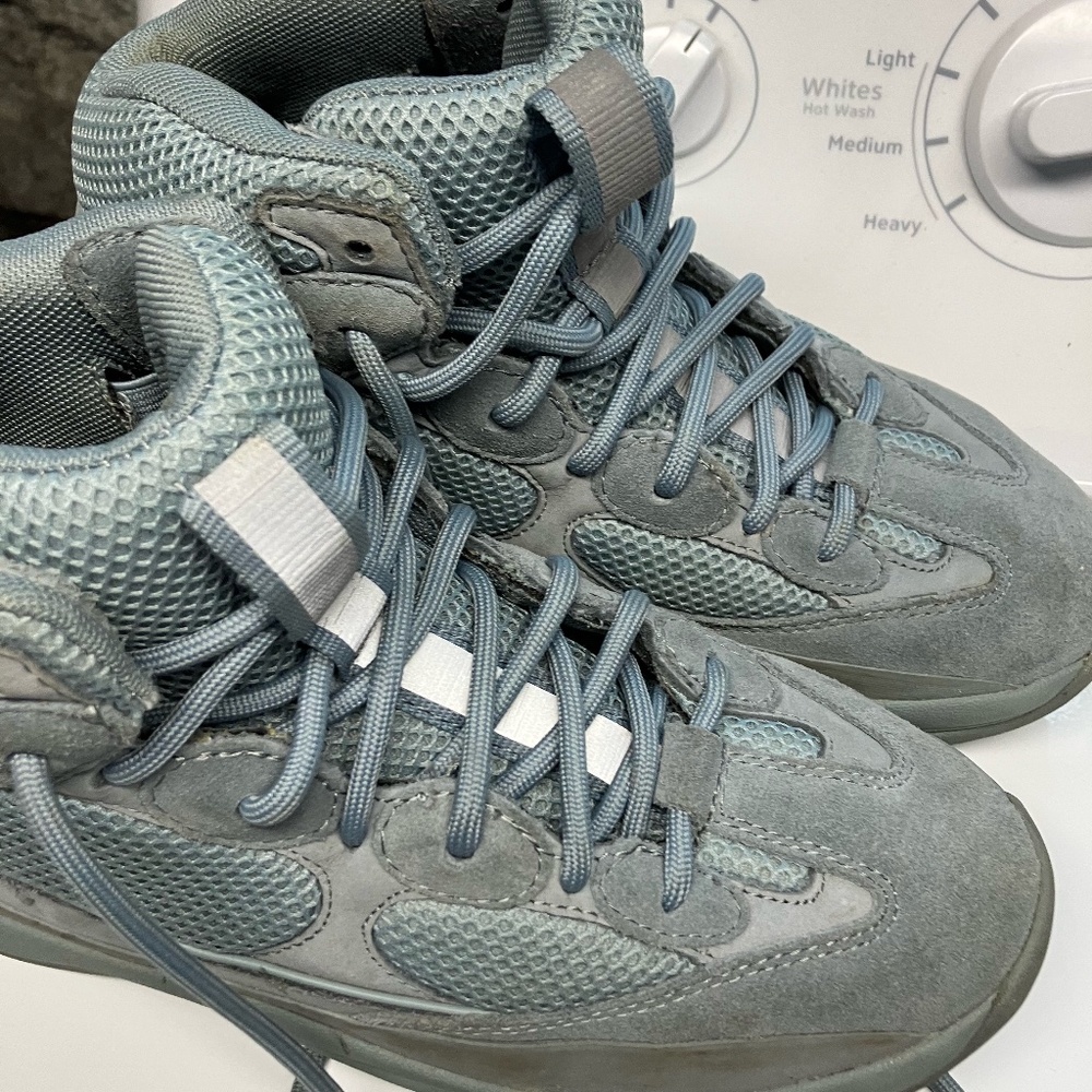 Yeezy SZN 7 Desert Boots House Blue sz 40EU RARE